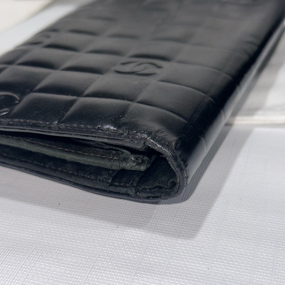 CHANEL Chocolate Bar Wallet - Picture 10 of 11